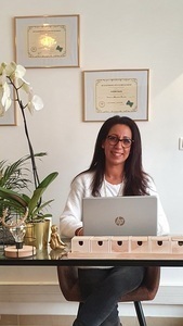 Nehza Darene Slimani - Hypnothérapeuthe Éguilles, Hypnothérapeute